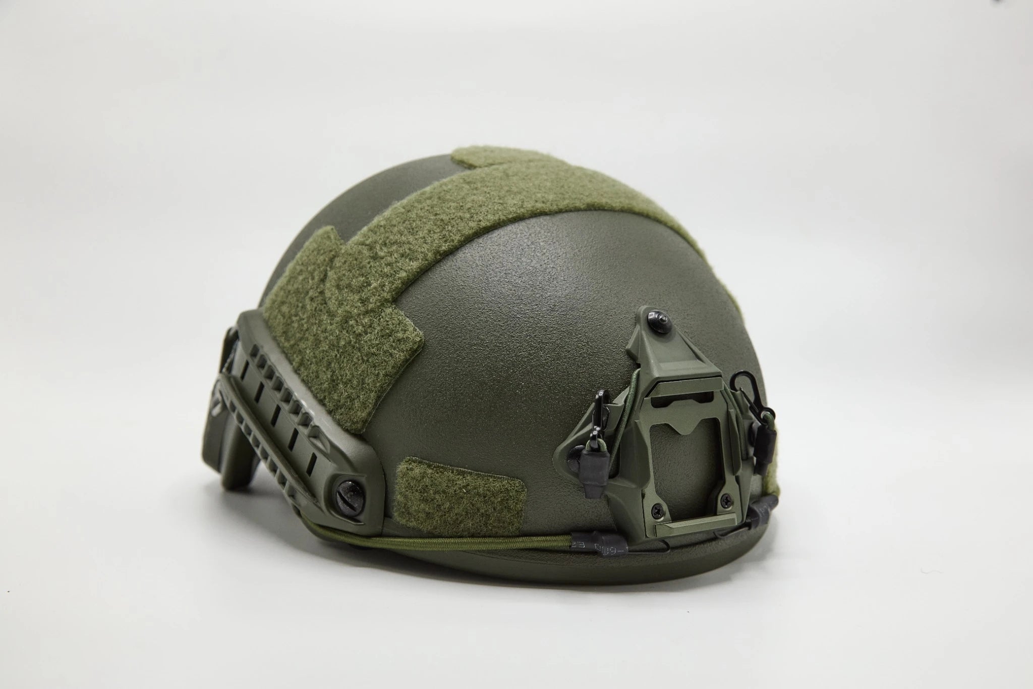 Unitac NV-2 Schutzhelm – Rückansicht mit Dial-System und moderner Passform